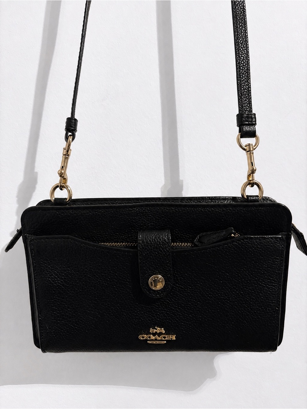 Coach Noa Pop-Up Messenger in Black with Brass Hardware!